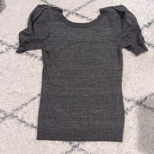 Short sleeve sweater